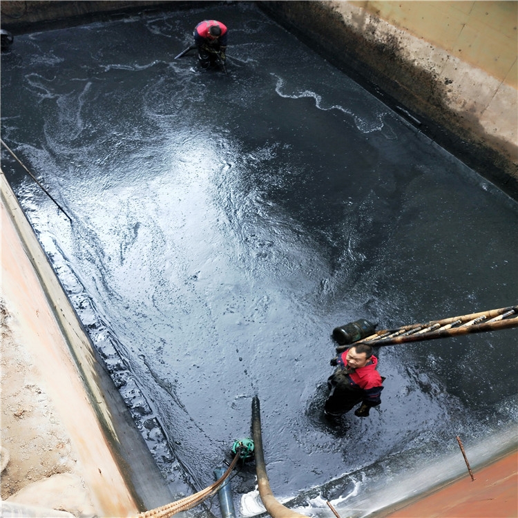 西乌珠穆沁废水池清理